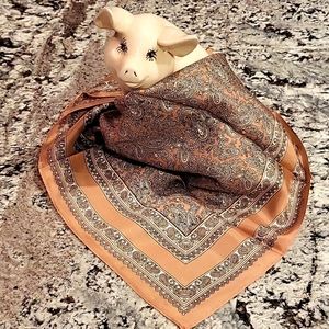 *CLOSING 5/18* Scarf.